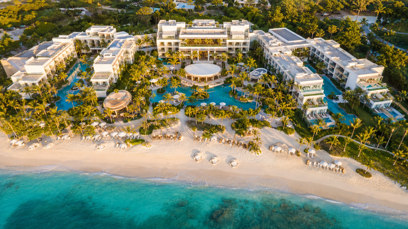 Desarrollo turístico y hotelero